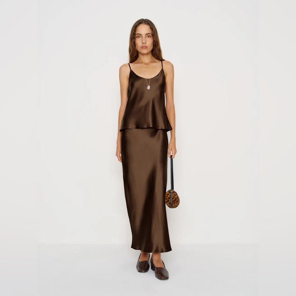 NWT Kelsey Silk Two Piece Skirt Set